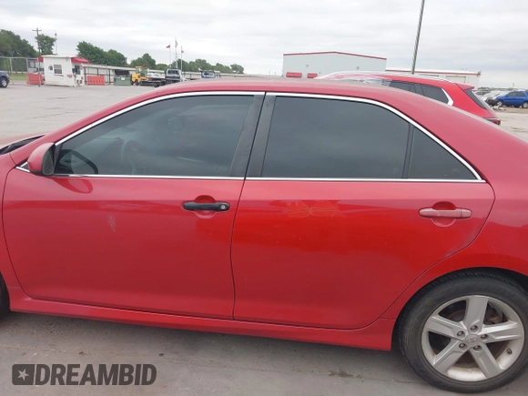2013 Toyota Camry L with VIN 4T1BF1FK1DU662864, listed as a IAAI auction lot 42035529 with 235,460 mi miles. Bid and sale history available at carsss.com. Image 14.