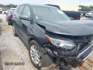 2019 Chevrolet Equinox LT z VIN 2GNAXTEV6K6190023, wystawiony jako IAAI lot #42277035 z przebiegiem 121 218 mil mil oraz . Historia ofert i sprzedaży dostępna na DreamBid. Obrazek 1.