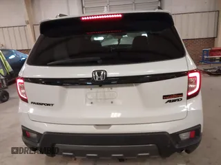 2024 Honda Passport TrailSport with VIN 5FNYF8H62RB011007, listed as a IAAI auction lot 41268349 with Not Provided miles and . Bid and sale history available at DreamBid. Image 15.
