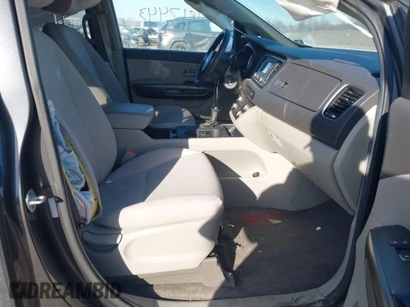 2017 Kia Sedona LX with VIN KNDMB5C12H6229530, listed as a IAAI auction lot 41817443 with 97,160 mi miles. Bid and sale history available at carsss.com. Image 5.