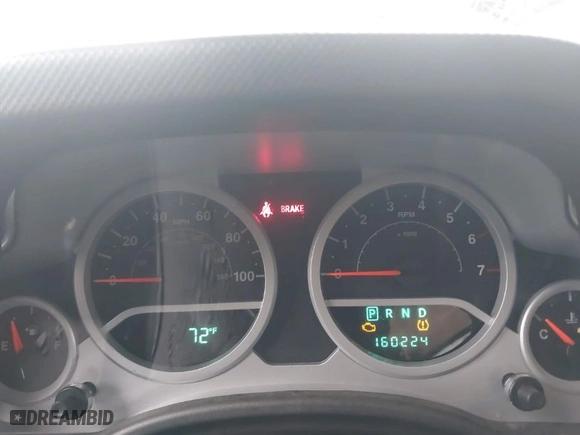 2010 Jeep Wrangler Unlimited Sport with VIN 1J4BA3H16AL163816, listed as a IAAI auction lot 41556866 with 160,224 mi miles. Bid and sale history available at carsss.com. Image 7.