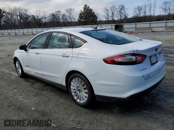 2015 Ford Fusion S Hybrid with VIN 3FA6P0UU2FR116429, listed as a Copart auction lot 44332155 with 286,067 mi miles and Salvage Title. Bid and sale history available at carsss.com. Image 2.