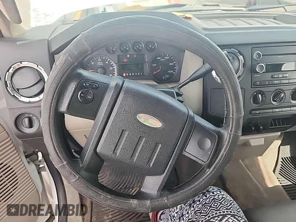 2009 Ford F-250 XL with VIN 1FTNX20529EA11705, listed as a IAAI auction lot 42793654 with 272,233 mi miles and . Bid and sale history available at DreamBid. Image 31.