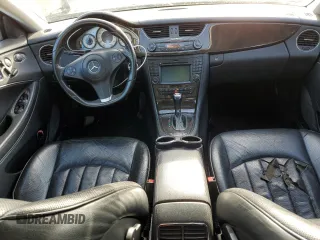 2009 Mercedes-Benz CLS-Class 5.5L with VIN WDDDJ72X29A153994, listed as a Copart auction lot 83560384 with 100,780 mi miles and Clean Title. Bid and sale history available at carsss.com. Image 8.