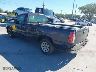 2006 Chevrolet Silverado 1500 Work Truck with VIN 3GCEC14X56G266872, listed as a IAAI auction lot 40881369 with 1 mi miles. Bid and sale history available at carsss.com. Image 3.