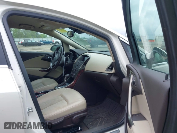 2014 Buick Verano with VIN 1G4PP5SK2E4145963, listed as a IAAI auction lot 42104486 with 121,151 mi miles. Bid and sale history available at carsss.com. Image 5.