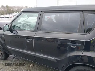 2011 Kia Soul with VIN KNDJT2A12B7303712, listed as a IAAI auction lot 41629793 with 127,167 mi miles. Bid and sale history available at carsss.com. Image 14.