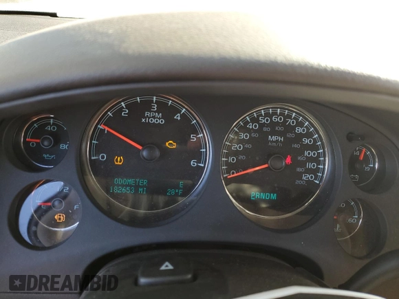 2009 Chevrolet Tahoe LS with VIN 1GNEC13329R177593, listed as a Copart auction lot 41516305 with 182,653 mi miles and Salvage title. Bid and sale history available at DreamBid. Image 9.