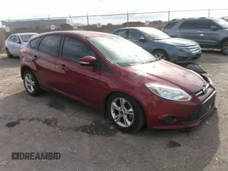 2013 Ford Focus SE with VIN 1FADP3K22DL209635, listed as a IAAI auction lot 35527377 with 91,180 mi miles. Bid and sale history available at carsss.com. Image 1.