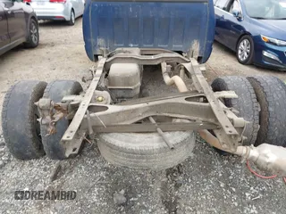 2000 GMC Sierra 3500 z VIN 1GTHK33F9YF413736, wystawiony jako IAAI lot #42197845 z przebiegiem 255 855 mil mil oraz . Historia ofert i sprzedaży dostępna na DreamBid. Obrazek 6.