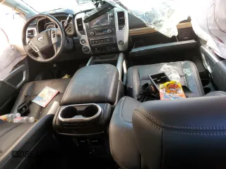 2018 Nissan Titan XD SV with VIN 1N6AA1F44JN521080, listed as a Copart auction lot 62967394 with 26,497 mi miles and Salvage Title. Bid and sale history available at carsss.com. Image 8.
