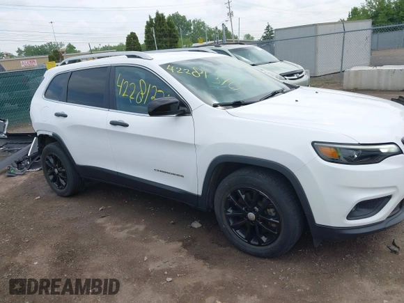 2019 Jeep Cherokee Latitude Plus z VIN 1C4PJLLX8KD160404, wystawiony jako IAAI lot #42281376 z przebiegiem 20 566 mil mil oraz . Historia ofert i sprzedaży dostępna na DreamBid. Obrazek 14.