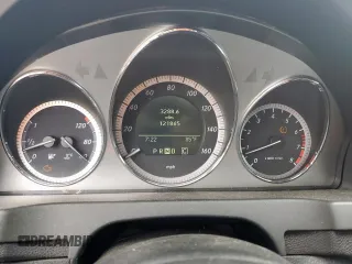 2010 Mercedes-Benz C 300 Sport with VIN WDDGF5EBXAF495221, listed as a Copart auction lot 59050195 with 121,865 mi miles and Clean title. Bid and sale history available at DreamBid. Image 9.