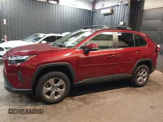 2022 Toyota RAV4 XLE with VIN 2T3P1RFV7NW271577, listed as a IAAI auction lot 42570463 with 20,106 mi miles and . Bid and sale history available at DreamBid. Image 14.