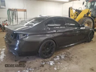 2018 BMW 5 Series 540i xDrive z VIN WBAJE7C59JWC56481, wystawiony jako Copart lot #50831085 z przebiegiem 105 558 mil mil oraz Szkoda całkowita • Salvage title. Historia ofert i sprzedaży dostępna na DreamBid. Obrazek 3.