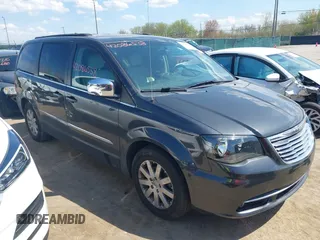 2011 Chrysler Town & Country Touring L z VIN 2A4RR8DG3BR676044, wystawiony jako IAAI lot #42086538 z przebiegiem 158 958 mil mil oraz . Historia ofert i sprzedaży dostępna na DreamBid. Obrazek 1.