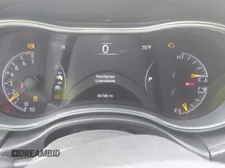 2018 Jeep Grand Cherokee Laredo E z VIN 1C4RJEAG5JC404022, wystawiony jako IAAI lot #42586412 z przebiegiem 95 798 mil mil oraz . Historia ofert i sprzedaży dostępna na DreamBid. Obrazek 7.