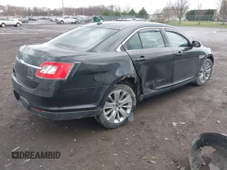 2011 Ford Taurus Limited z VIN 1FAHP2FW3BG120302, wystawiony jako IAAI lot #41950842 z przebiegiem 201 006 mil mil oraz . Historia ofert i sprzedaży dostępna na DreamBid. Obrazek 4.