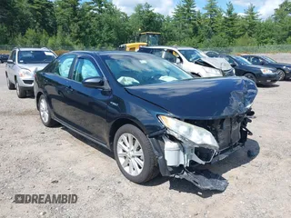 2012 Toyota Camry XLE z VIN 4T1BD1FK7CU063326, wystawiony jako IAAI lot #39918870 z przebiegiem 196 522 mil mil oraz . Historia ofert i sprzedaży dostępna na DreamBid. Obrazek 1.