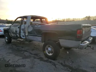 2000 Dodge Ram 2500 with VIN 1B7KF23W8YJ121559, listed as a Copart auction lot 86336504 with 0 mi miles and Non Repairable. Bid and sale history available at carsss.com. Image 2.