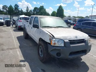 2003 Nissan Frontier XE z VIN 1N6ED29Y83C432902, wystawiony jako IAAI lot #42540921 z przebiegiem 411 859 mil mil oraz . Historia ofert i sprzedaży dostępna na DreamBid. Obrazek 1.