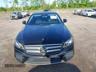 2018 Mercedes-Benz E-Class E 300 with VIN WDDZF4JB5JA474184, listed as a IAAI auction lot 41964703 with 32,278 mi miles. Bid and sale history available at carsss.com. Image 12.