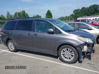 2013 Toyota Sienna XLE AAS с VIN 5TDYK3DC4DS335199, выставлен на аукционе IAAI как лот 42464627 с пробегом 163 269 миль миль и . История ставок и продаж доступна на DreamBid. Изображение 14.