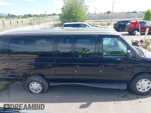 2006 Ford Econoline Passenger XL with VIN 1FDSS31L76DA36925, listed as a IAAI auction lot 42322354 with 114,834 mi miles and . Bid and sale history available at DreamBid. Image 13.