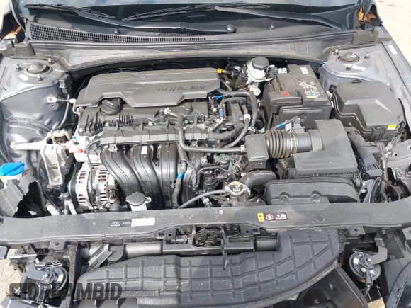 2024 Hyundai Elantra SEL z VIN KMHLM4DG9RU784034, wystawiony jako IAAI lot #41768840 z przebiegiem 8 606 mil mil oraz . Historia ofert i sprzedaży dostępna na DreamBid. Obrazek 10.