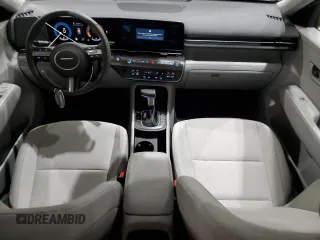 2025 Hyundai Kona SEL with VIN KM8HB3ABXSU235950, listed as a Copart auction lot 45015925 with 8,289 mi miles and Clean Title. Bid and sale history available at carsss.com. Image 8.