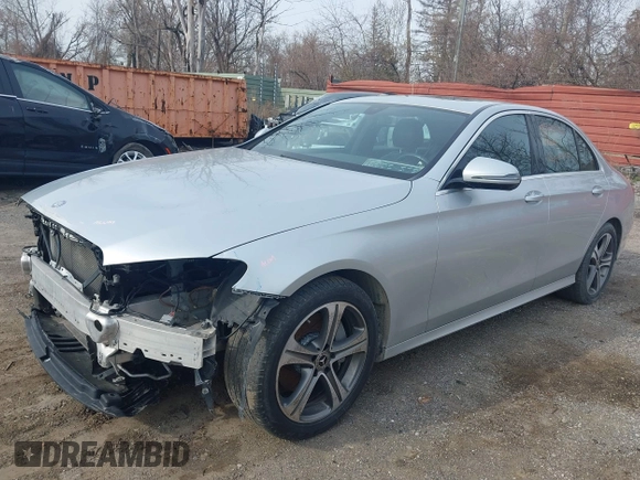 2017 Mercedes-Benz E 300 Luxury with VIN WDDZF4KB0HA091682, listed as a IAAI auction lot 41994966 with 37,238 mi miles and . Bid and sale history available at DreamBid. Image 17.