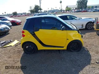 2015 Smart fortwo Passion с VIN WMEEJ3BA4FK807372, выставлен на аукционе IAAI как лот 42586849 с пробегом 229 904 миль миль и . История ставок и продаж доступна на DreamBid. Изображение 14.