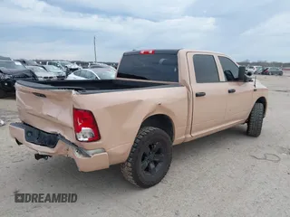 2015 Ram 1500 Express z VIN 1C6RR6KT6FS654450, wystawiony jako IAAI lot #41342835 z przebiegiem 147 336 mil mil oraz . Historia ofert i sprzedaży dostępna na DreamBid. Obrazek 4.