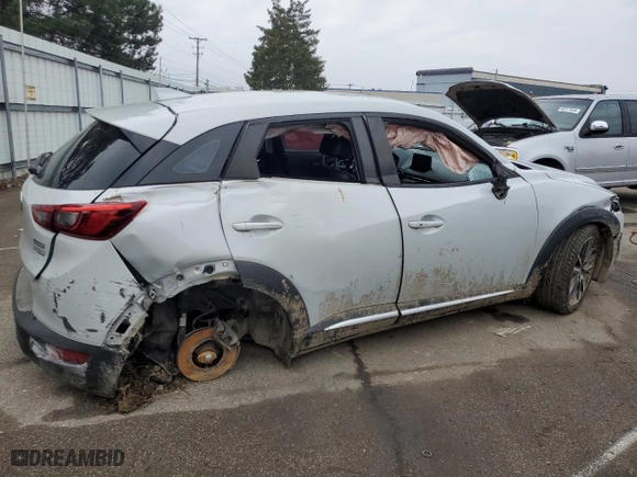 2018 Mazda CX-3 Grand Touring with VIN JM1DKFD76J0304909, listed as a Copart auction lot 86043134 with 67,764 mi miles and Salvage Title. Bid and sale history available at carsss.com. Image 3.