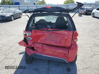 2014 Smart fortwo Pure z VIN WMEEJ3BA6EK745679, wystawiony jako Copart lot #56242784 z przebiegiem 86 991 mil mil oraz Szkoda całkowita • Salvage title. Historia ofert i sprzedaży dostępna na DreamBid. Obrazek 6.
