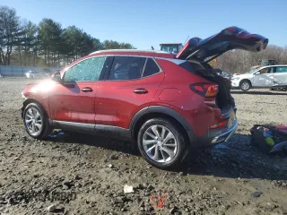 2023 Buick Encore GX Essence z VIN KL4MMFSL9PB112935, wystawiony jako Copart lot #48322385 z przebiegiem 8 972 mil mil oraz Szkoda całkowita • Salvage title. Historia ofert i sprzedaży dostępna na DreamBid. Obrazek 2.