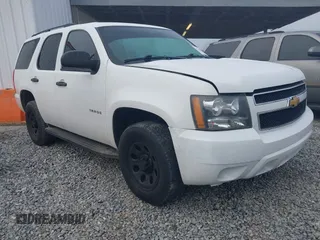 2013 Chevrolet Tahoe Commercial z VIN 1GNSK4E03DR246861, wystawiony jako IAAI lot #42442923 z przebiegiem 295 217 mil mil oraz . Historia ofert i sprzedaży dostępna na DreamBid. Obrazek 1.