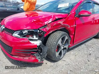 2017 Volkswagen GTI S z VIN 3VW4T7AU7HM033778, wystawiony jako IAAI lot #42059426 z przebiegiem 70 115 mil mil oraz . Historia ofert i sprzedaży dostępna na DreamBid. Obrazek 6.