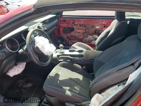 2019 Ford Mustang EcoBoost z VIN 1FATP8UH9K5128594, wystawiony jako Copart lot #73007804 z przebiegiem Nie podano mil oraz Szkoda całkowita • Salvage title. Historia ofert i sprzedaży dostępna na DreamBid. Obrazek 7.