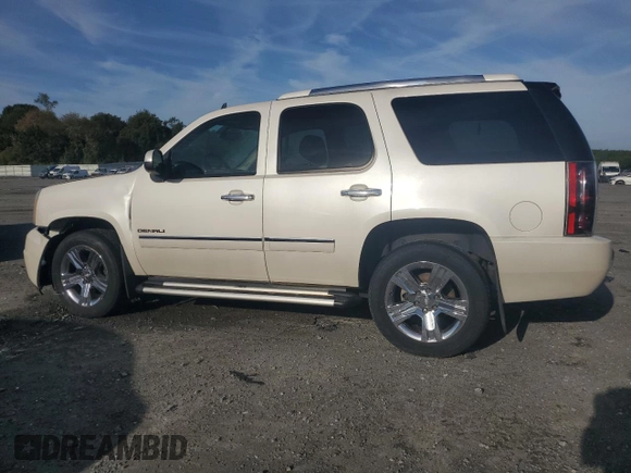 2010 GMC Yukon Denali with VIN 1GKUKEEF5AR266587, listed as a Copart auction lot 72511444 with 245,379 mi miles and Clean Title. Bid and sale history available at carsss.com. Image 2.