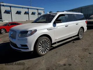 2019 Lincoln Navigator Reserve z VIN 5LMJJ3LT2KEL14398, wystawiony jako Copart lot #77455714 z przebiegiem Nie podano mil oraz Szkoda całkowita • Salvage title. Historia ofert i sprzedaży dostępna na DreamBid. Obrazek 1.
