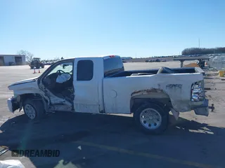 2010 Chevrolet Silverado 1500 LS with VIN 1GCSKREA2AZ131694, listed as a IAAI auction lot 41690369 with Not Provided miles and . Bid and sale history available at DreamBid. Image 14.