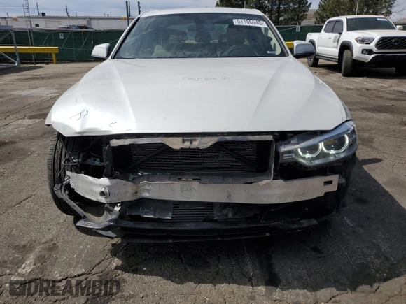 2013 BMW 3 Series 328i xDrive with VIN WBA3B3C57DJ976483, listed as a Copart auction lot 51186945 with 95,229 mi miles and Salvage Title. Bid and sale history available at carsss.com. Image 5.