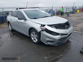 2020 Chevrolet Malibu LS with VIN 1G1ZC5ST8LF015665, listed as a IAAI auction lot 41133020 with 87,738 mi miles. Bid and sale history available at carsss.com. Image 1.