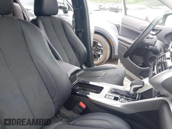 2024 Mitsubishi Eclipse Cross SE with VIN JA4ATWAA2RZ043201, listed as a IAAI auction lot 42103586 with 24,968 mi miles and . Bid and sale history available at DreamBid. Image 5.