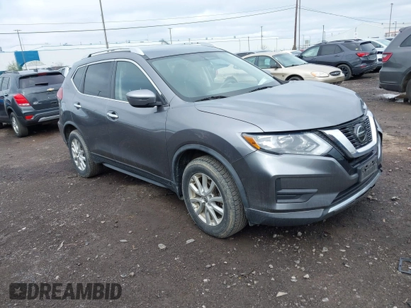 2018 Nissan Rogue SV z VIN KNMAT2MV4JP617844, wystawiony jako IAAI lot #42142365 z przebiegiem 54 001 mil mil oraz . Historia ofert i sprzedaży dostępna na DreamBid. Obrazek 1.