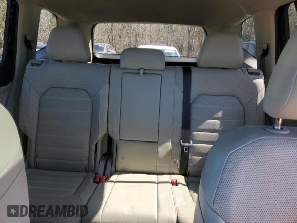 2018 Volkswagen Atlas 3.6L V6 SEL with VIN 1V2MR2CA2JC566795, listed as a Copart auction lot 49963295 with 132,307 mi miles and Salvage Title. Bid and sale history available at carsss.com. Image 10.