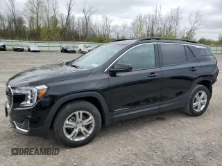 2022 GMC Terrain SLE z VIN 3GKALTEV1NL313378, wystawiony jako Copart lot #55805755 z przebiegiem 35 680 mil mil oraz Szkoda całkowita • Salvage title. Historia ofert i sprzedaży dostępna na DreamBid. Obrazek 1.