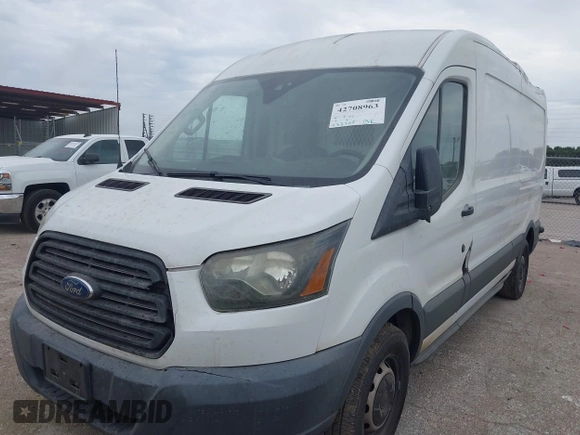 2016 Ford Transit z VIN 1FTBW2CG7GKA00930, wystawiony jako IAAI lot #42708963 z przebiegiem 232 205 mil mil oraz . Historia ofert i sprzedaży dostępna na DreamBid. Obrazek 2.
