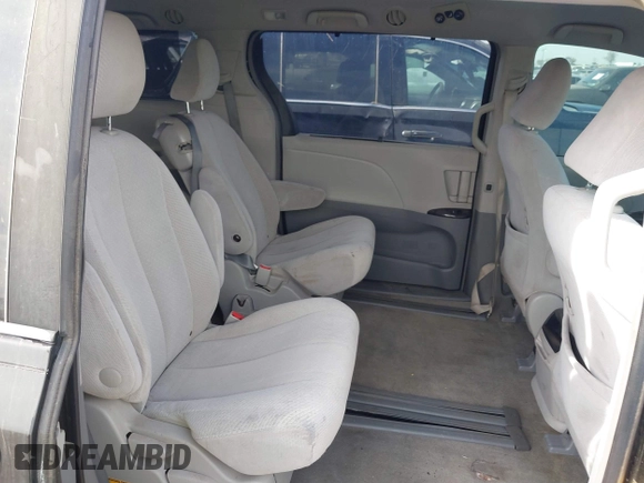 2012 Toyota Sienna LE AAS with VIN 5TDKK3DC7CS255500, listed as a IAAI auction lot 41467563 with 146,306 mi miles. Bid and sale history available at carsss.com. Image 8.